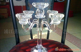 水晶燭臺(tái)的藝術(shù)魅力 以zt 004水晶燭為例